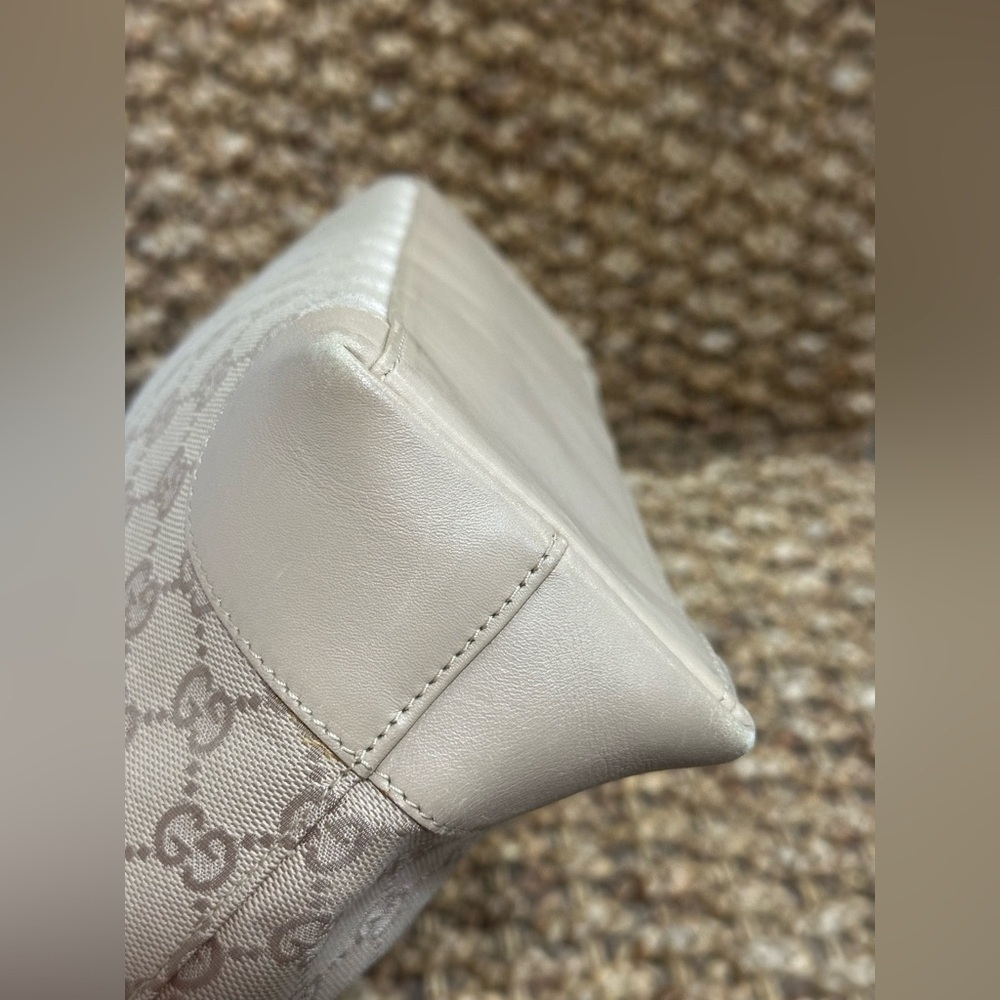 Gucci Monogram Canvas‎ Tote Bag - Picture 6 of 14